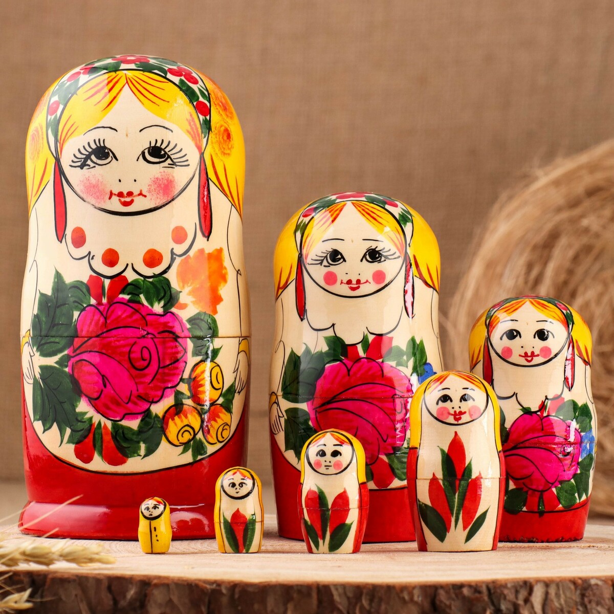 

Матрёшка, Разноцветный