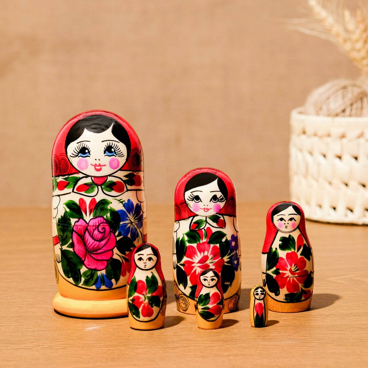 

Матрешка, Разноцветный