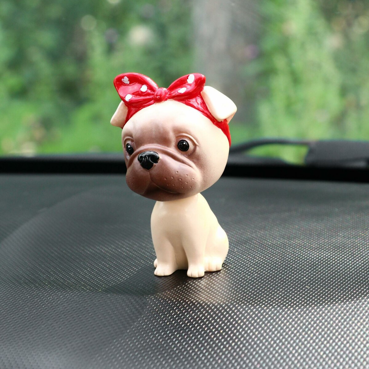 Собака на панель авто, качающая головой, мопс игрушка на панель авто собака на подушке рыжий окрас