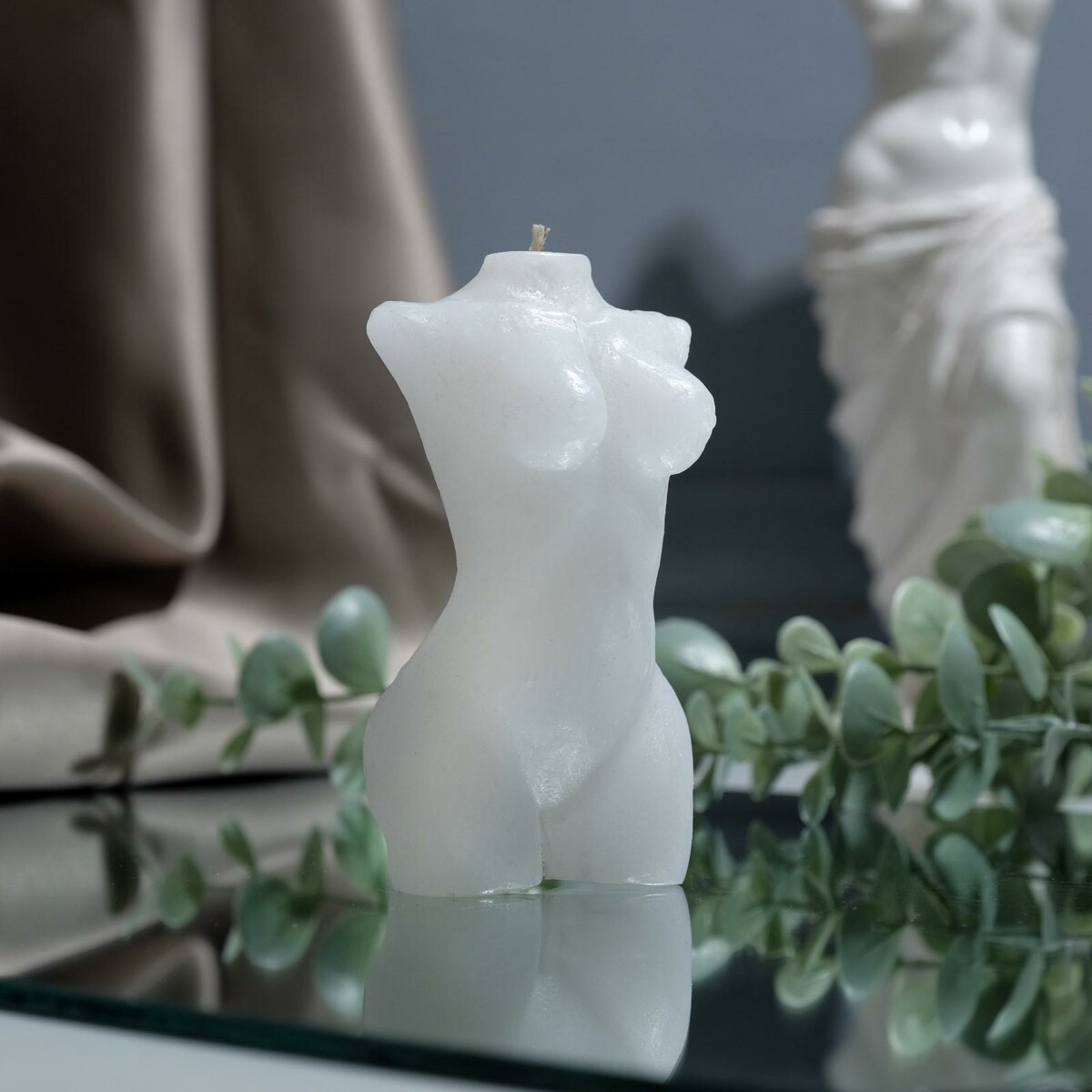 Свеча интерьерная свеча интерьерная женская фигура белая