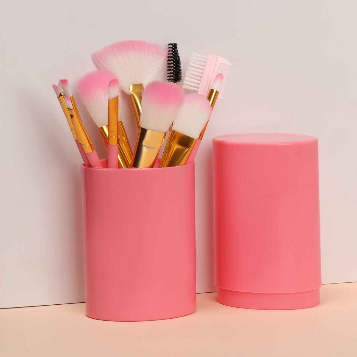 Набор кистей для макияжа, 12 предметов, футляр, цвет розовый 3d ручка myriwell rp100b со светящимся в темноте пластиком и набором трафаретов розовый
