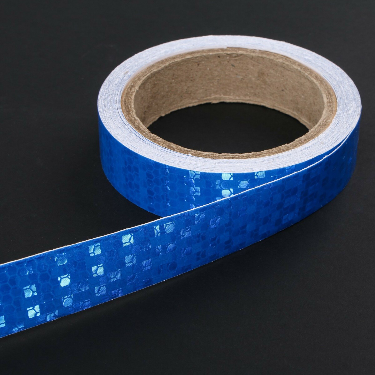 Светоотражающая лента, самоклеящаяся, синяя, 2 см х 8 м лента для бейджей 45 см металлический клип синяя brauberg 235733 20 шт