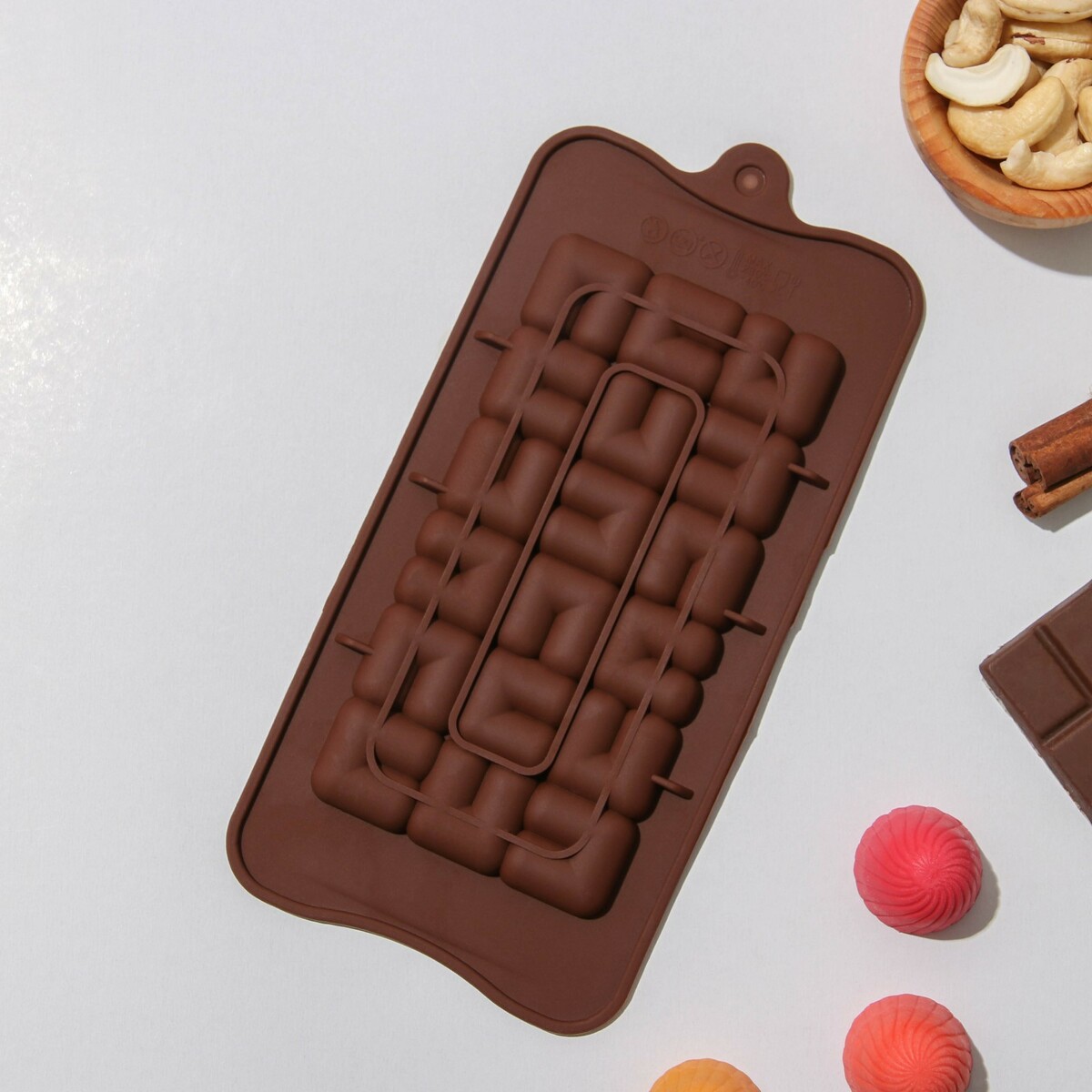 фото Форма силиконовая для шоколада доляна