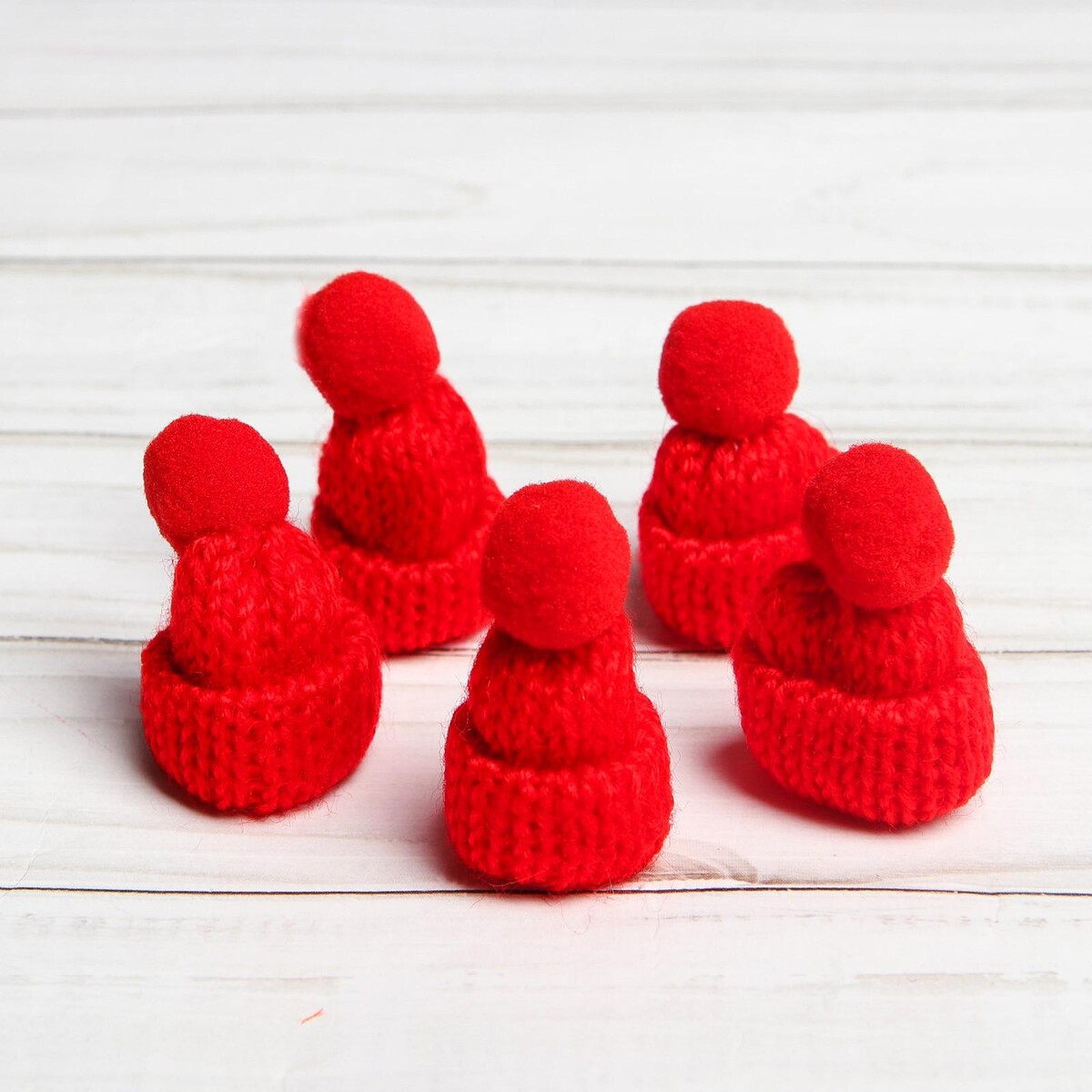 Шапка для игрушек вязаная с помпоном, набор 5 шт., цвет красный шапка вязаная