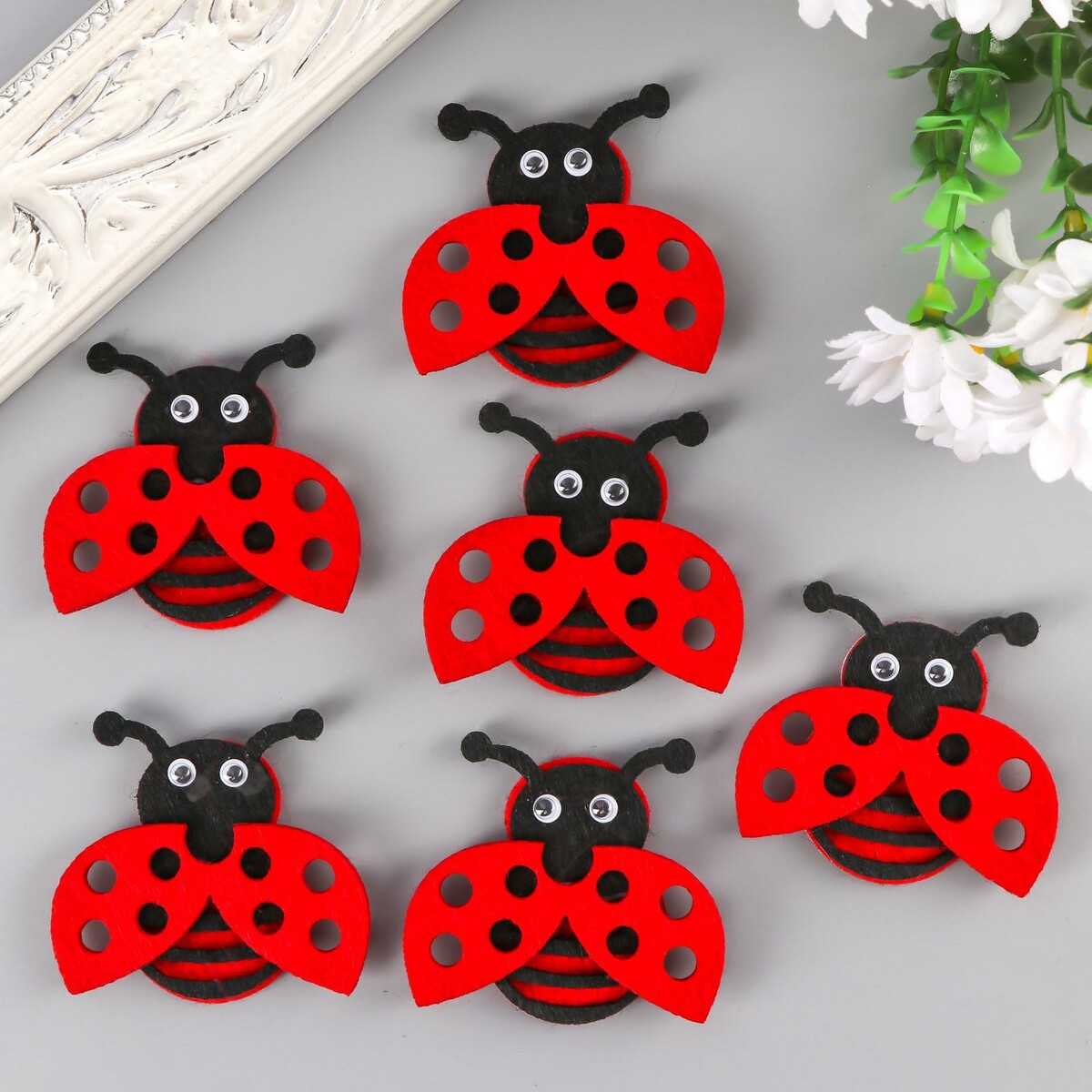 Божья коровка из фетра