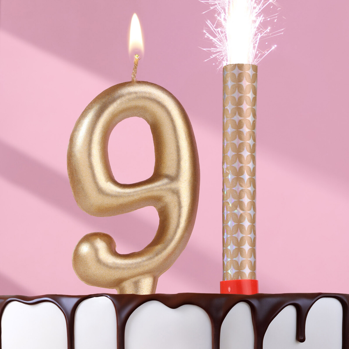 Набор свеча для торта цифра 9 гигант, золотая, с фонтаном, 9,5 см свеча для торта цифра золотая 7 8 см цифра 7