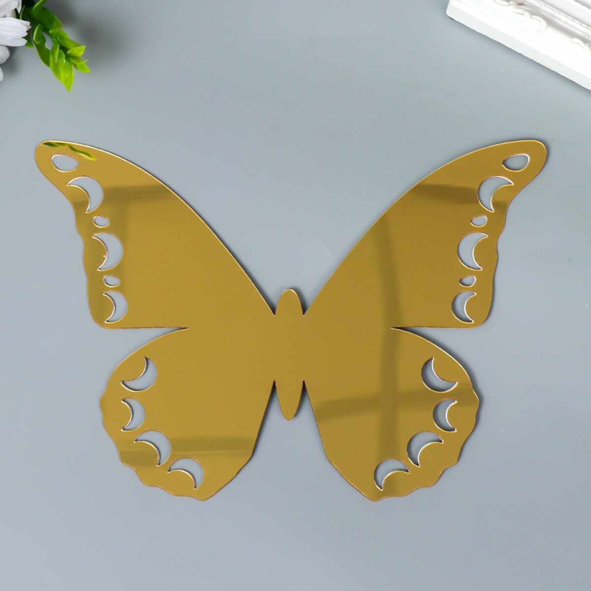 Наклейка интерьерная зеркальная наклейка интерьерная зеркальная бабочки в саду ная 61х32 см