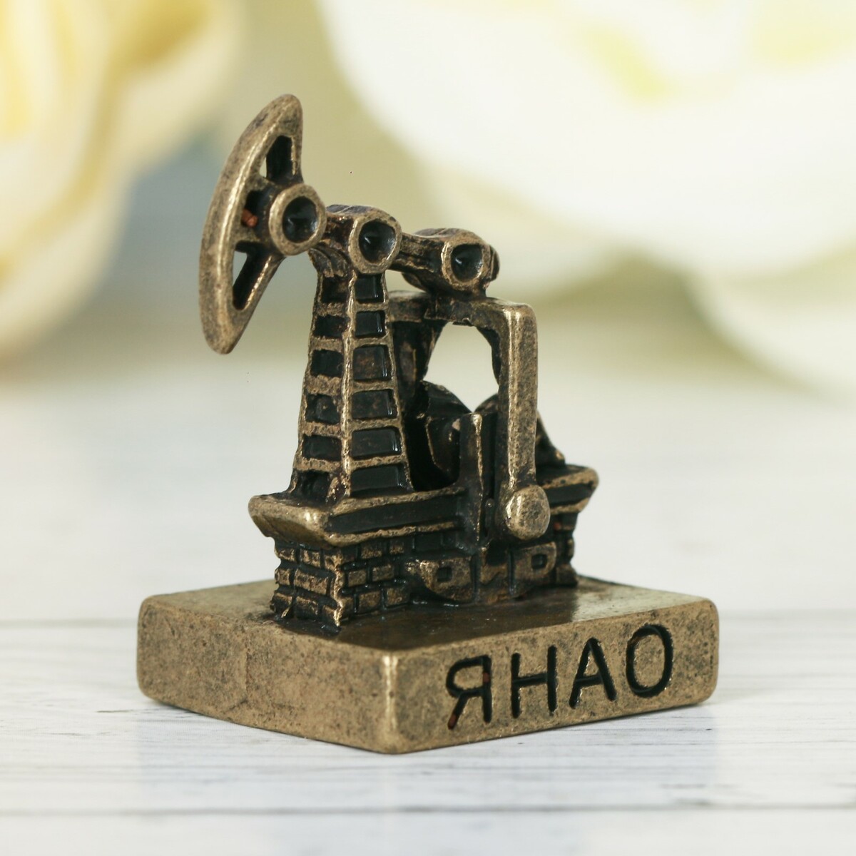 

Фигурка сувенирная, Бронзовый