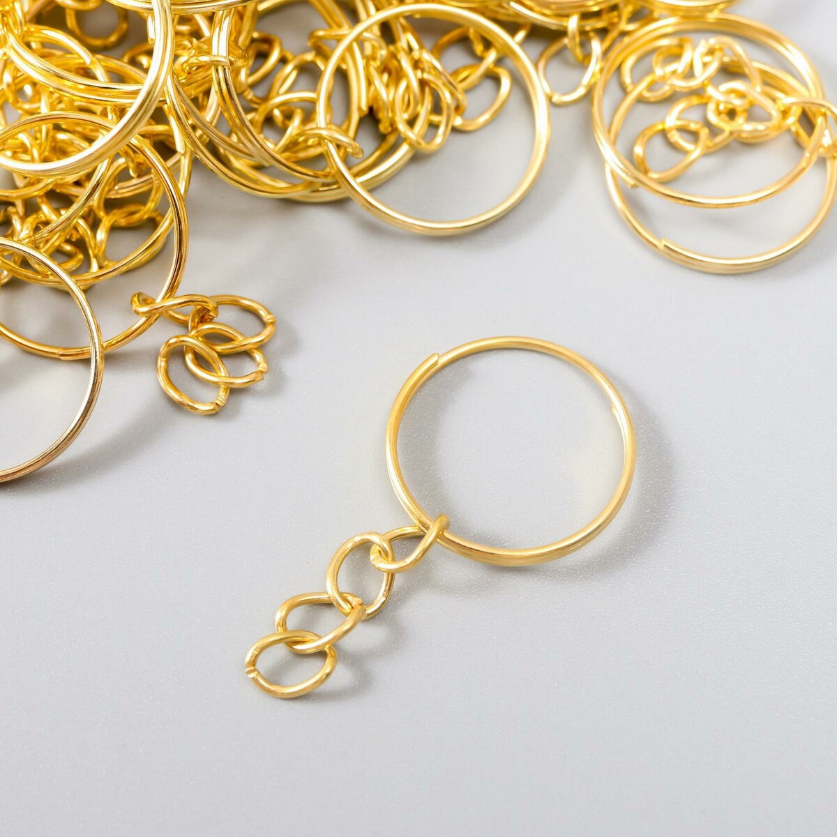Основа для брелока кольцо металл с цепочкой золото 1,8х1,8 см набор 40 шт декор настенный металл акцент золото и чёрный 2 м