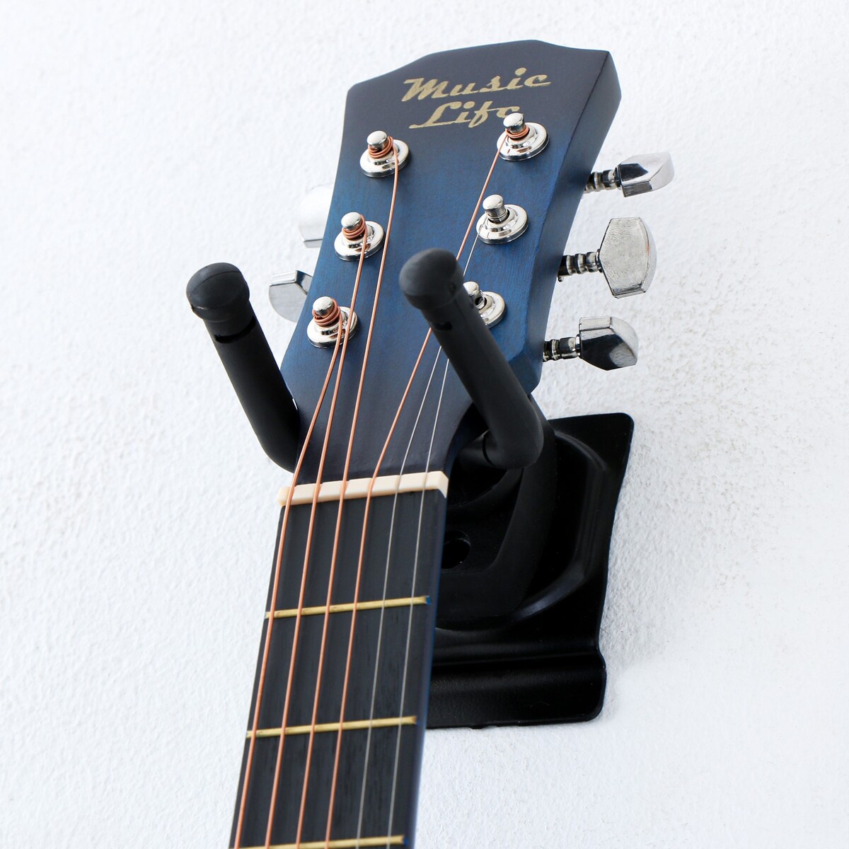 Держатель для гитары настенный держатель для фитболов makario настенный 200 см ma fb2