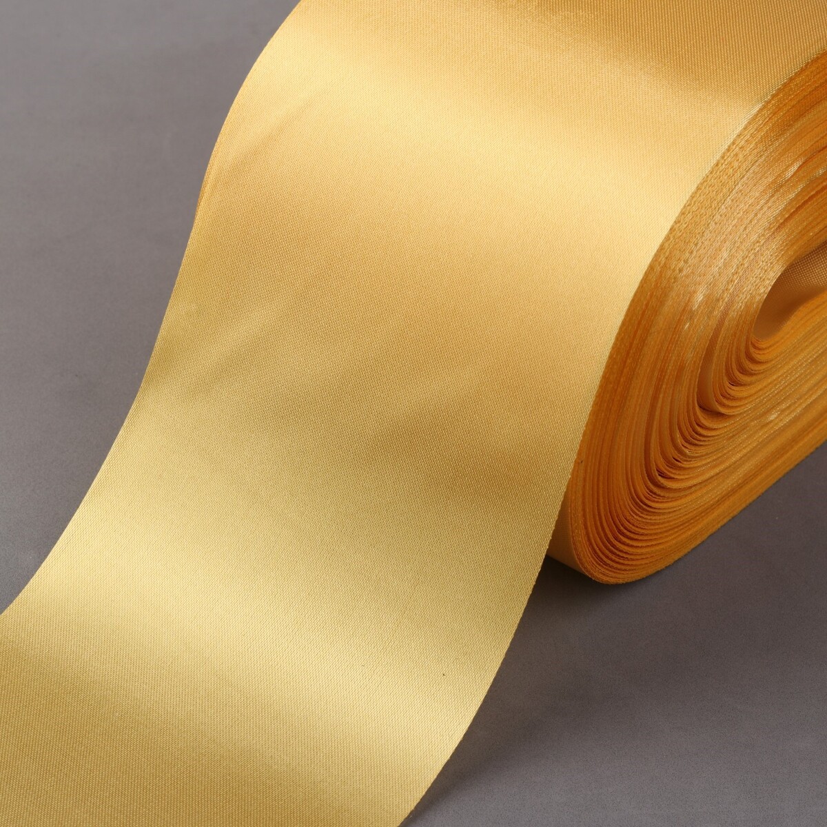 Лента атласная, 100 мм × 100 ± 5 м, цвет золотой