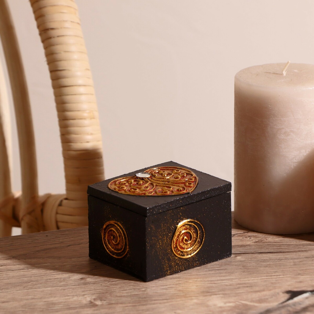 

Шкатулка, Разноцветный