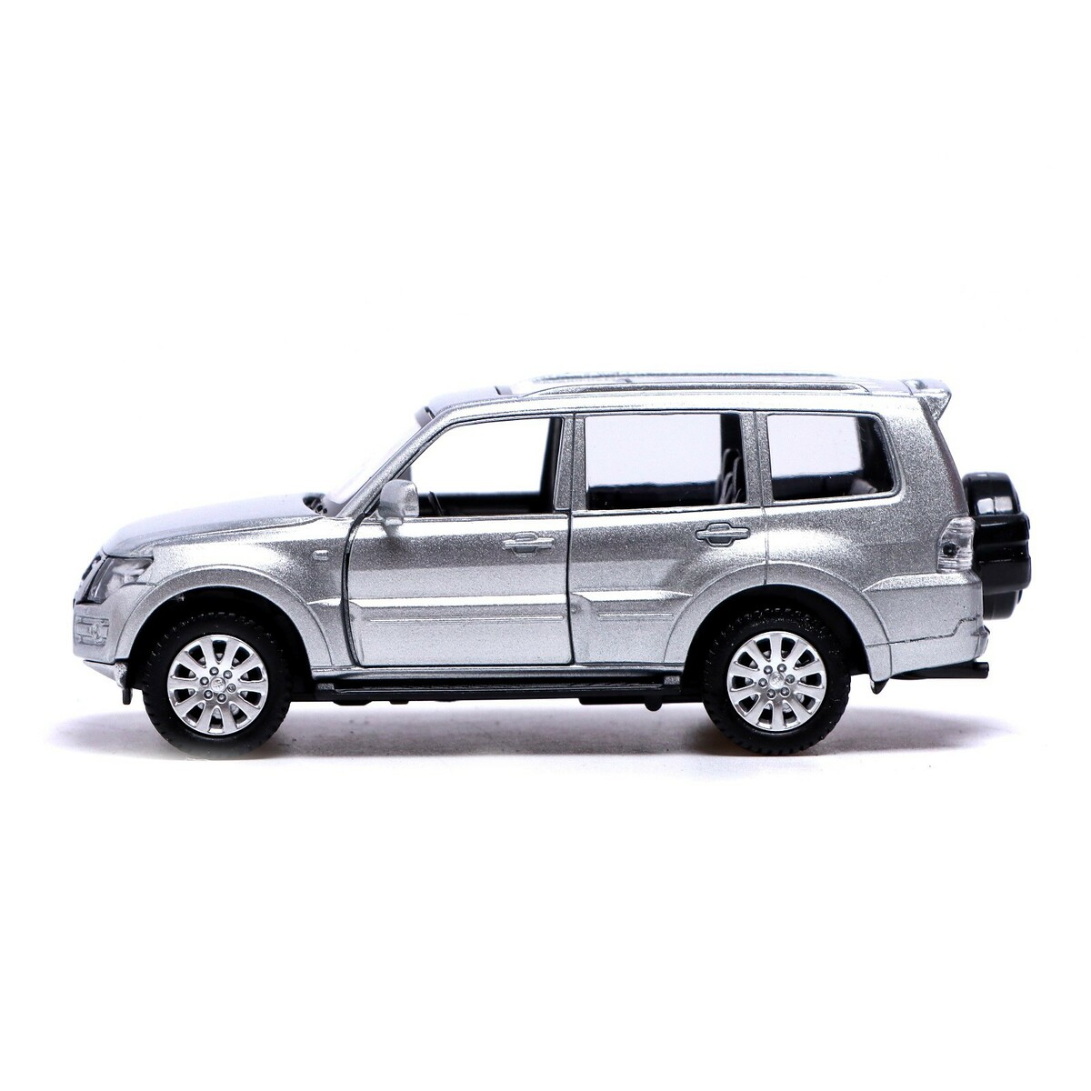 Машина металлическая mitsubishi pajero 4wd, 1:43, инерция, открываются  двери, цвет серый Автоград 01072565: купить за 1010 руб в интернет магазине  с бесплатной доставкой