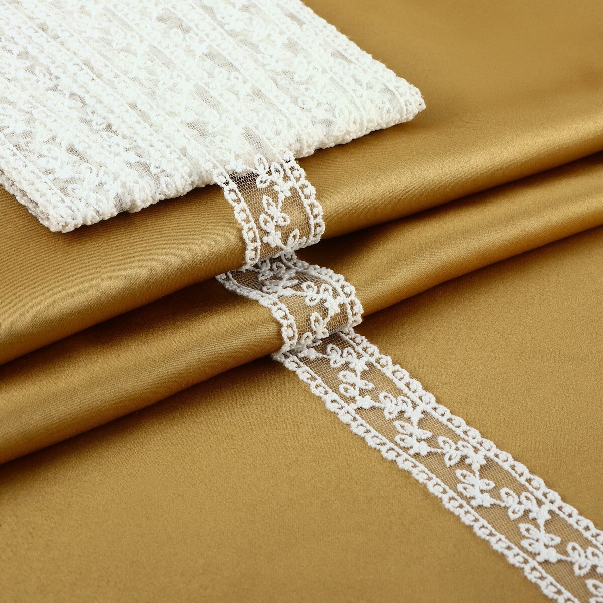 Кружево на сетке, 30 мм × 9 ± 0,5 м, цвет белый ifratti одеяло кружево в009см