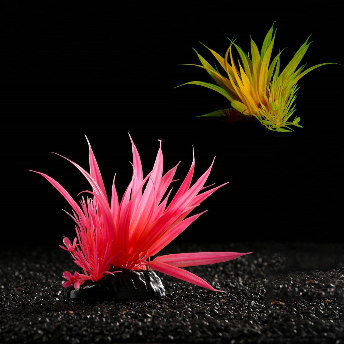 Растение искусственное аквариумное, светящееся, 10 см, красное Пижон Аква 01123462 - фото 1