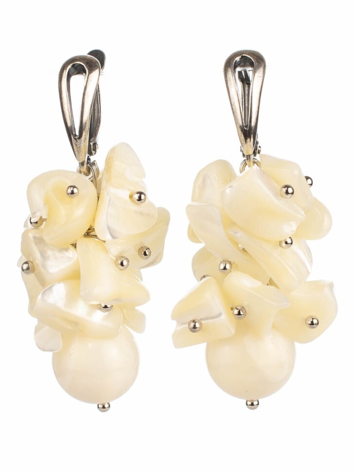 

Серьги, Белый