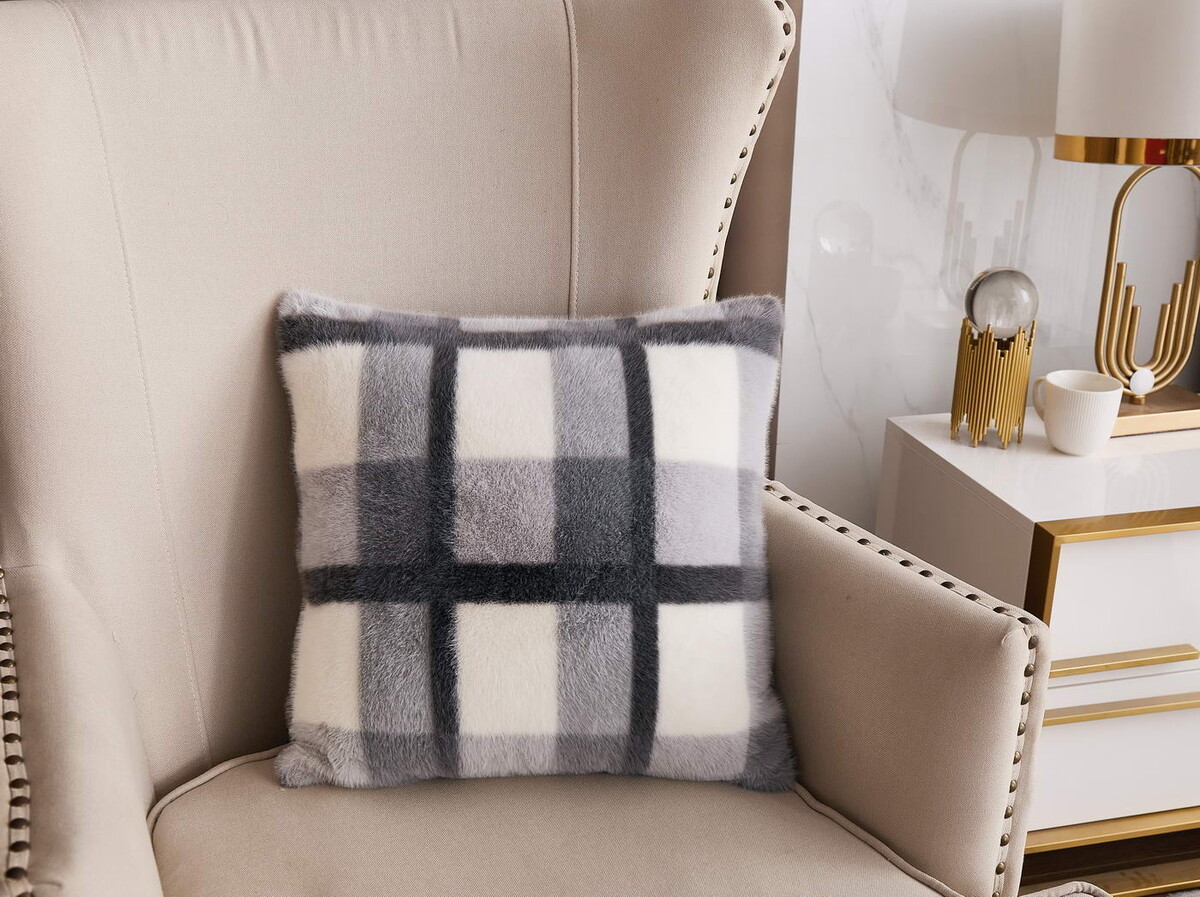 

Наволочка декоративная, Серый