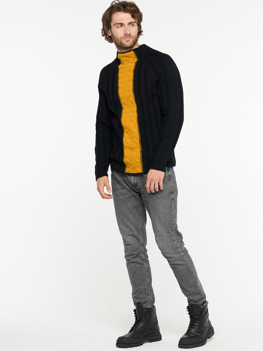 фото Свитер be you