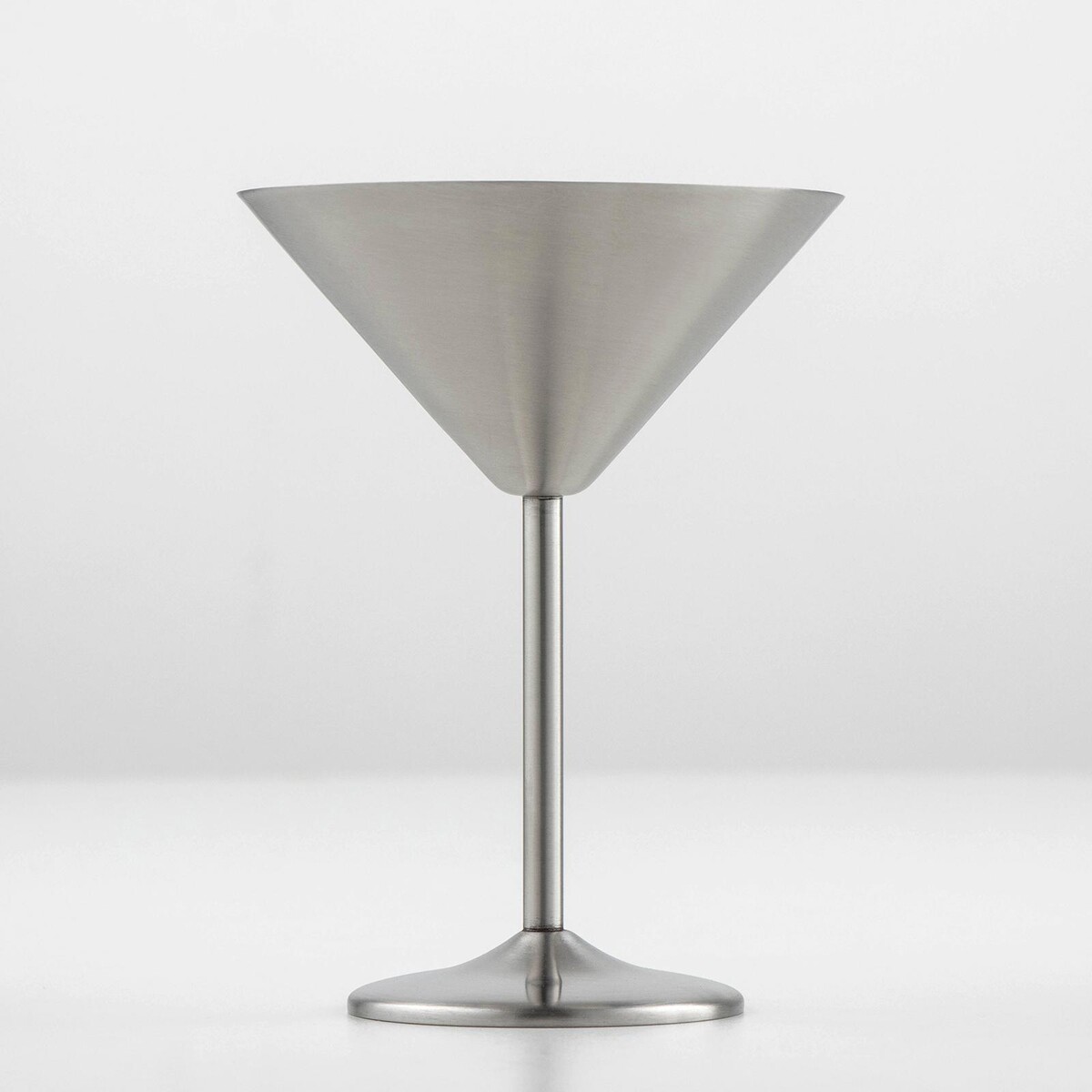 

Бокал-мартинка из нержавеющей стали, 270 мл, 16×12 см, для коктейлей, матовый, цвет серебряный, Серебристый