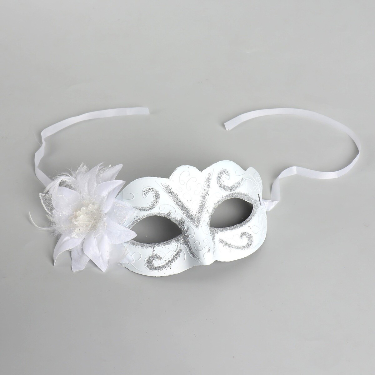 Карнавальная маска с узором, с цветком, цвет белый Страна Карнавалия01216057: купить за 200 руб в интернет магазине с бесплатной доставкой