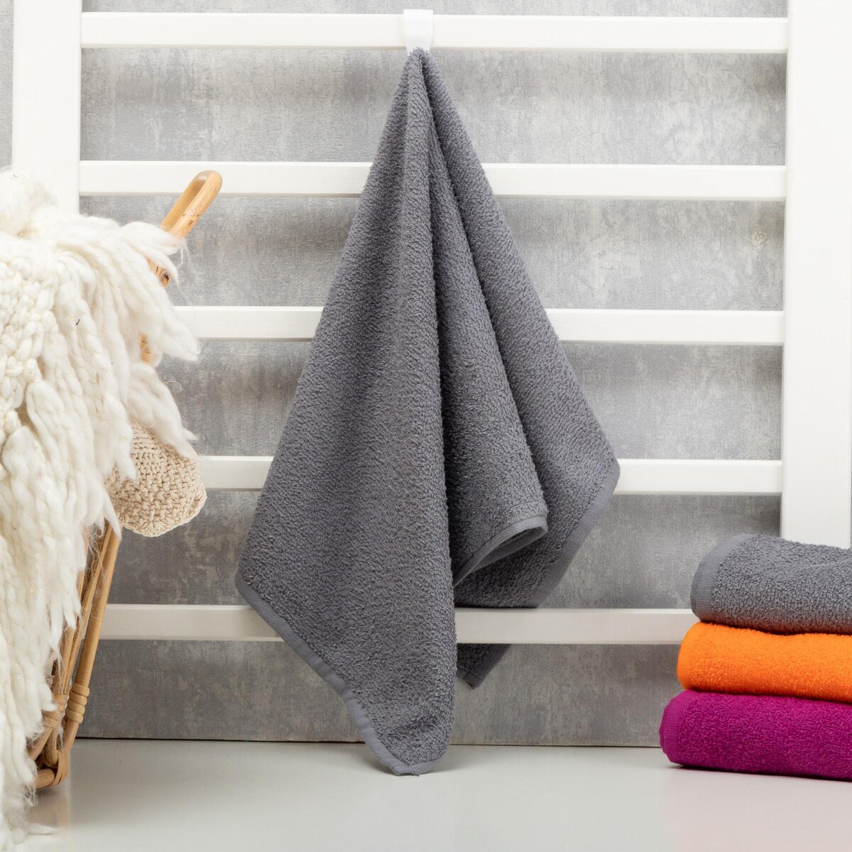 

Полотенце махровое, Серый