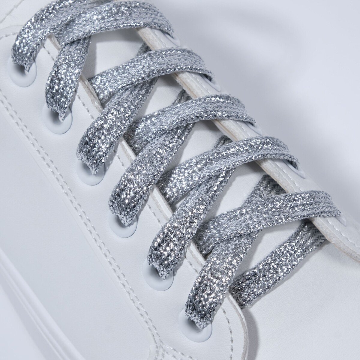 фото Шнурки для обуви, пара, плоские, 8 мм, 110 см, цвет серебристый onlitop