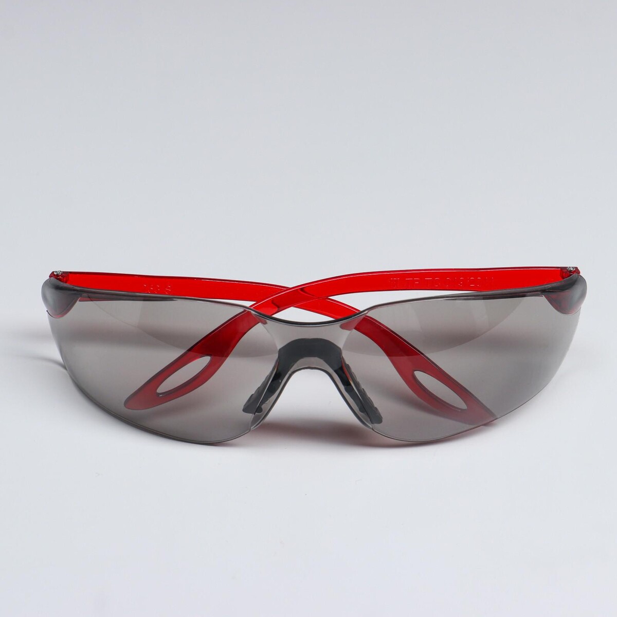 Очки защитные открытого типа затемненные очки защитные bartex 1341103 закрытого типа с непрямой вентиляцией