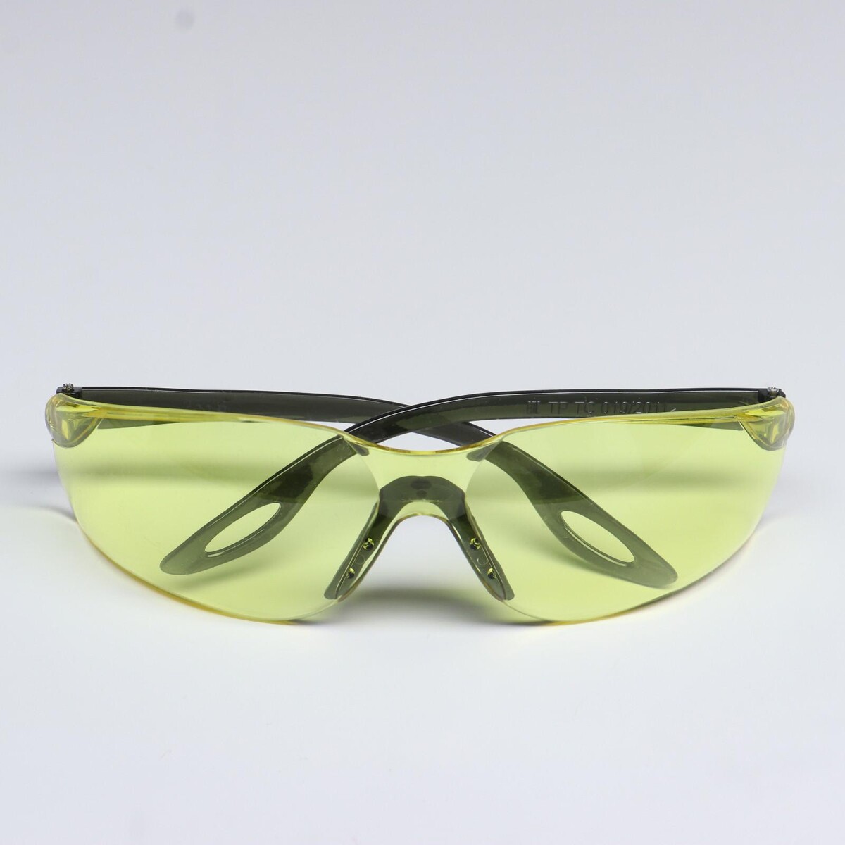 Очки защитные открытого типа желтые очки защитные bartex 1341103 закрытого типа с непрямой вентиляцией