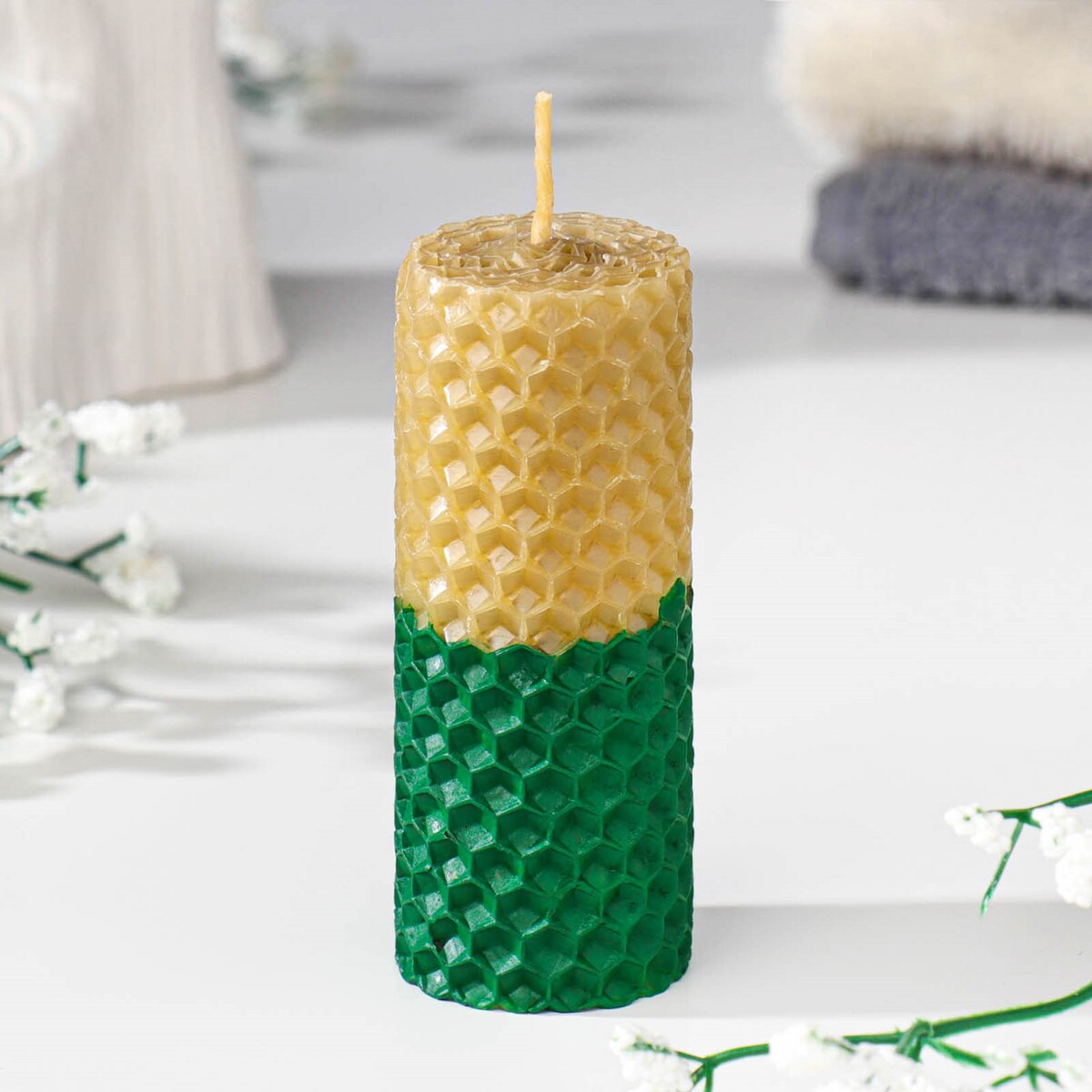 Свеча из вощины, медово-зеленые, 8 см свеча из вощины с крапивой