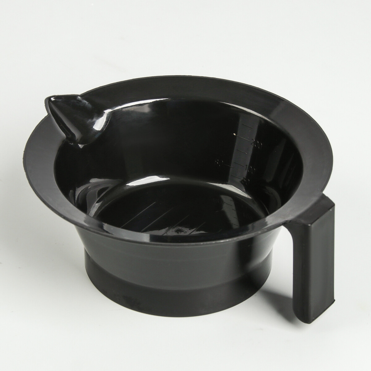 Чаша для окрашивания, цвет черный чаша для окрашивания с ручкой и носиком d 14 см