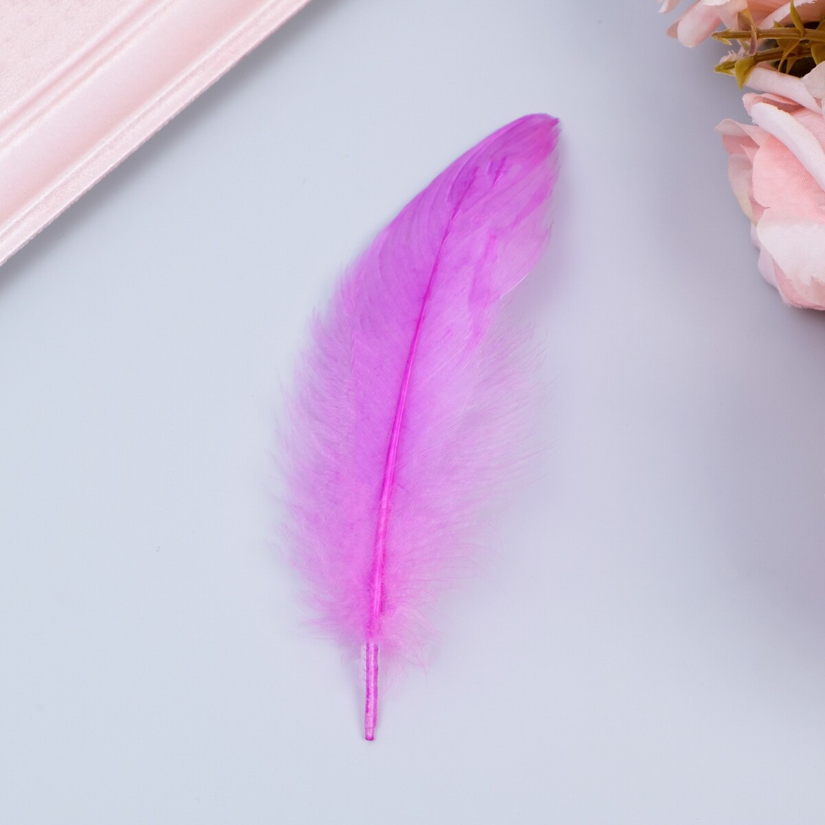 Наполнитель из перьев для шаров и подарков, светло-фиолетовый, 10-12 см 8 г перо для декора длина от 45 до 60 см пудрово фиолетовый