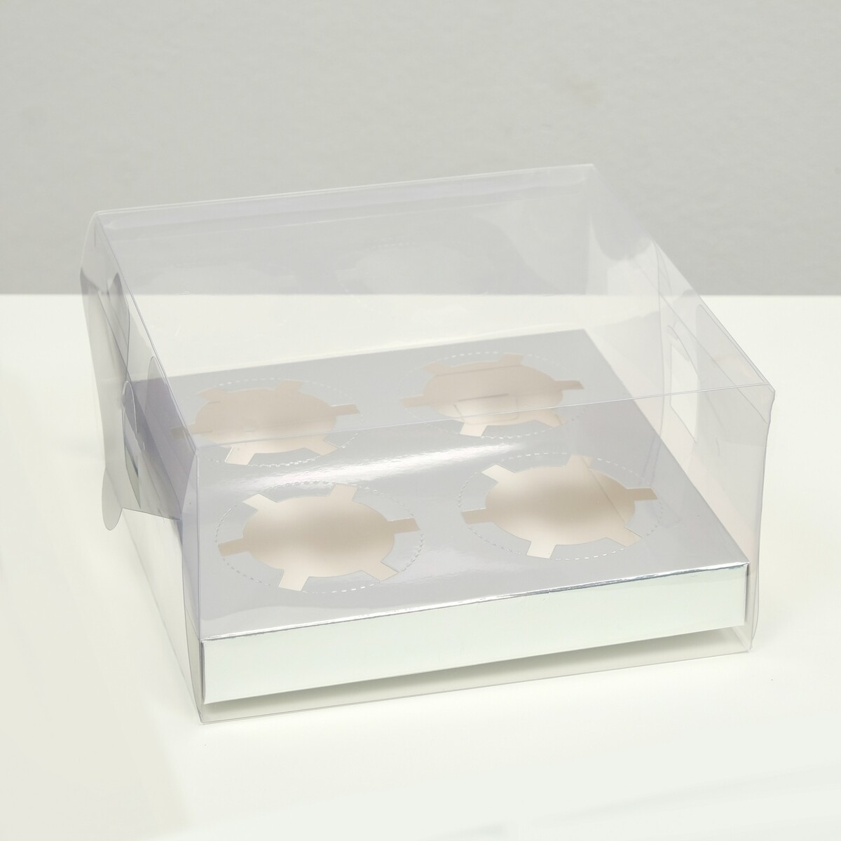 Коробка на 4 капкейка, серебро, 18,5 × 18 × 10 см