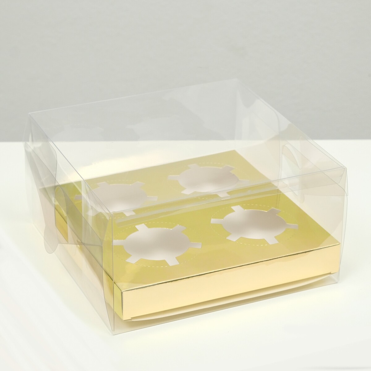 Коробка на 4 капкейка, золото, 18,5 × 18 × 10 см подарочная коробка металлик золото средняя