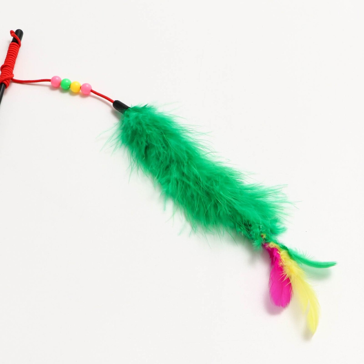 фото Дразнилка-удочка с перьями, пуховым хвостиком и бусинами, зеленая пижон