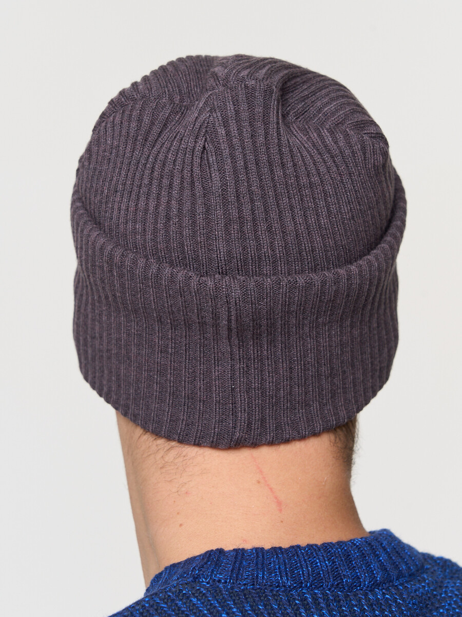 фото Шапка vay