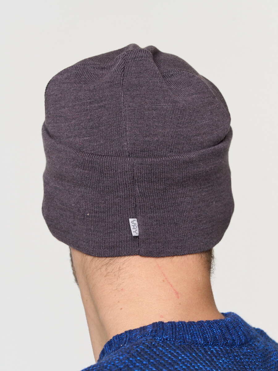 фото Шапка vay