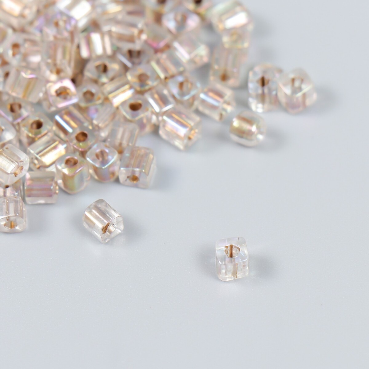 

Бисер стекло 6/0, Коричневый