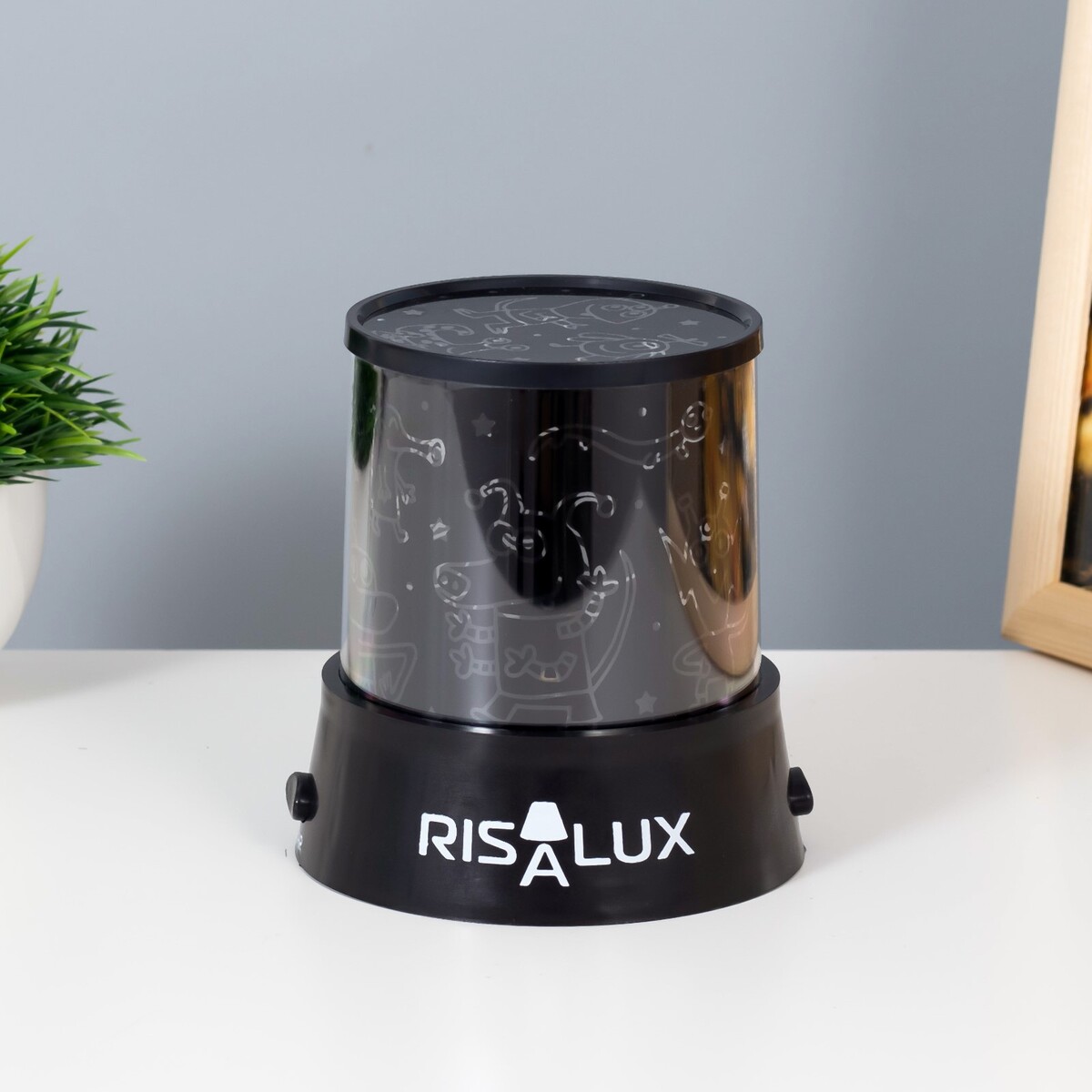 Ночник-проектор RISALUX, цвет черный 01400684 - фото 2