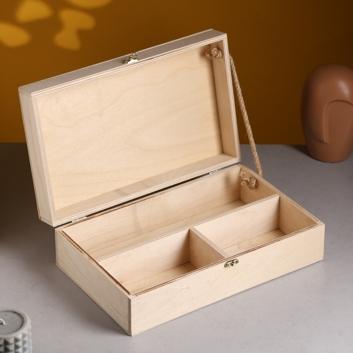 Подарочный ящик 34×21.5×10 см деревянный, с закрывающейся крышкой, с ручкой ящик деревянный 30×34 5×10 см подарочный комодик брашированный