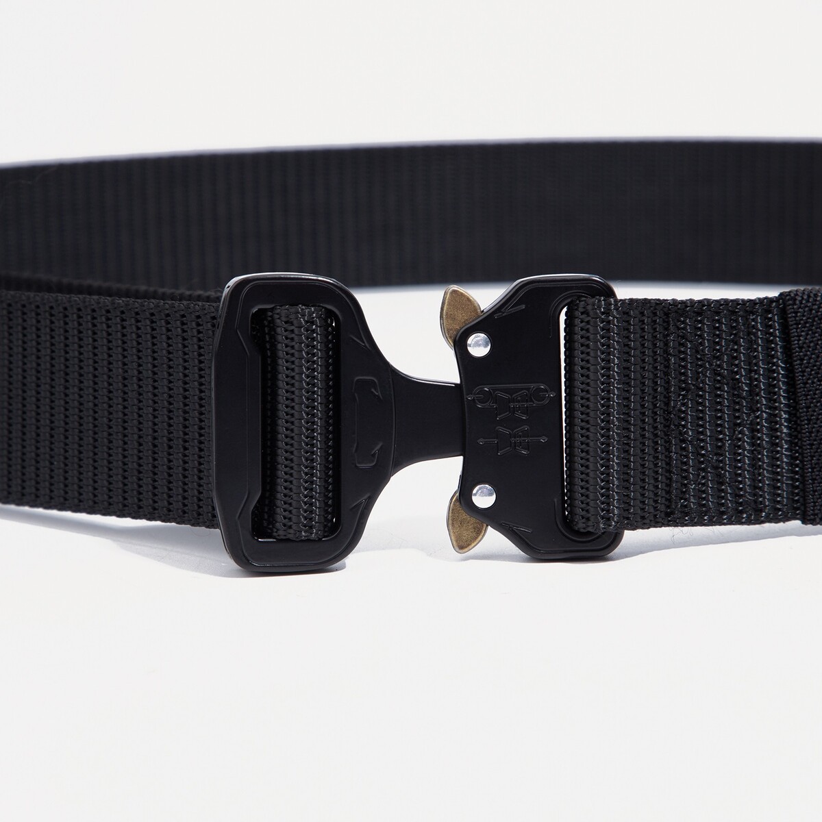 фото Ремень мужской, ширина 4 см, пряжка металл, цвет черный no brand