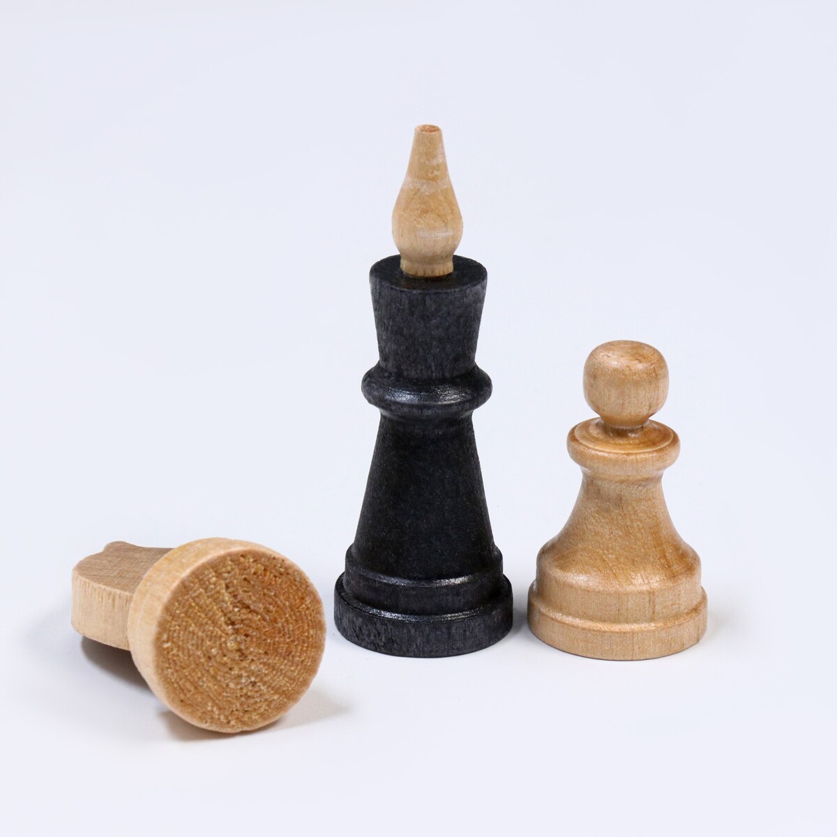 фото Настольная игра 3 в 1: шахматы, шашки, нарды, деревянные фигуры, доска 29.5 х 29.5 см no brand