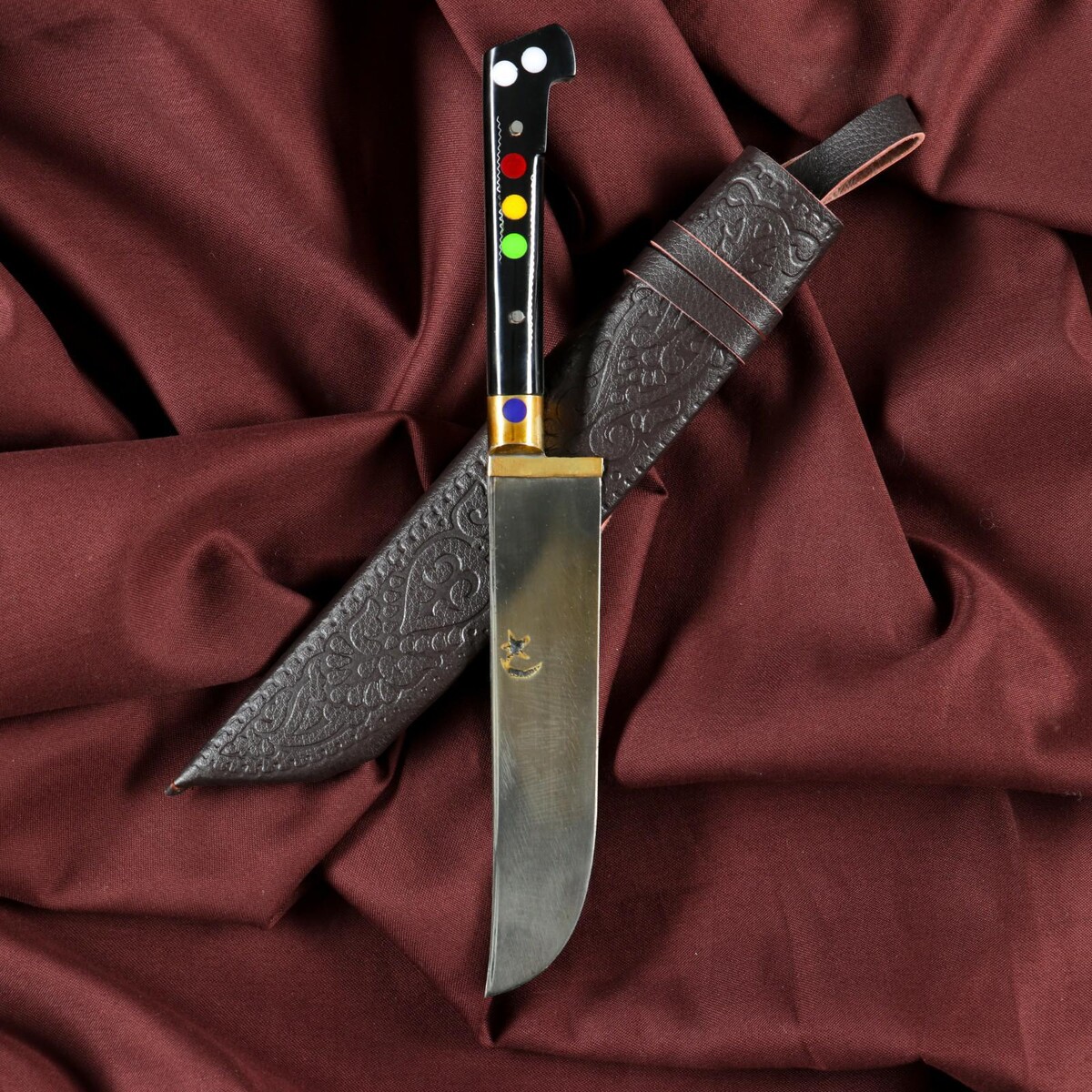 Нож пчак шархон - чирчик, оргстекло, ерма, гарда латунь, клинок с гравировкой. шх-15 (10-12 клинок клана