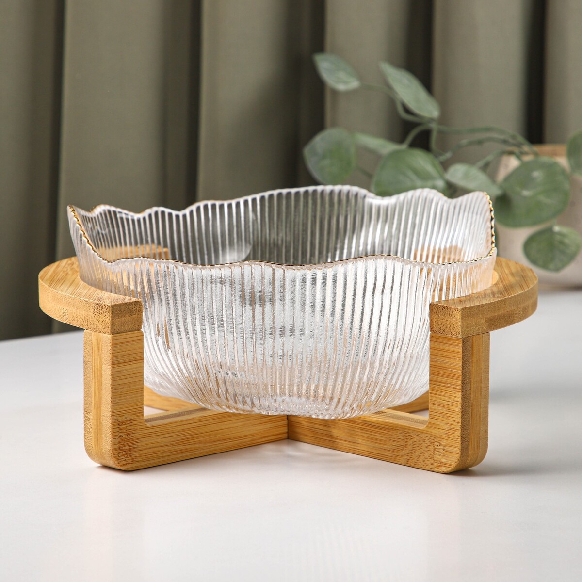 

Салатник на подставке