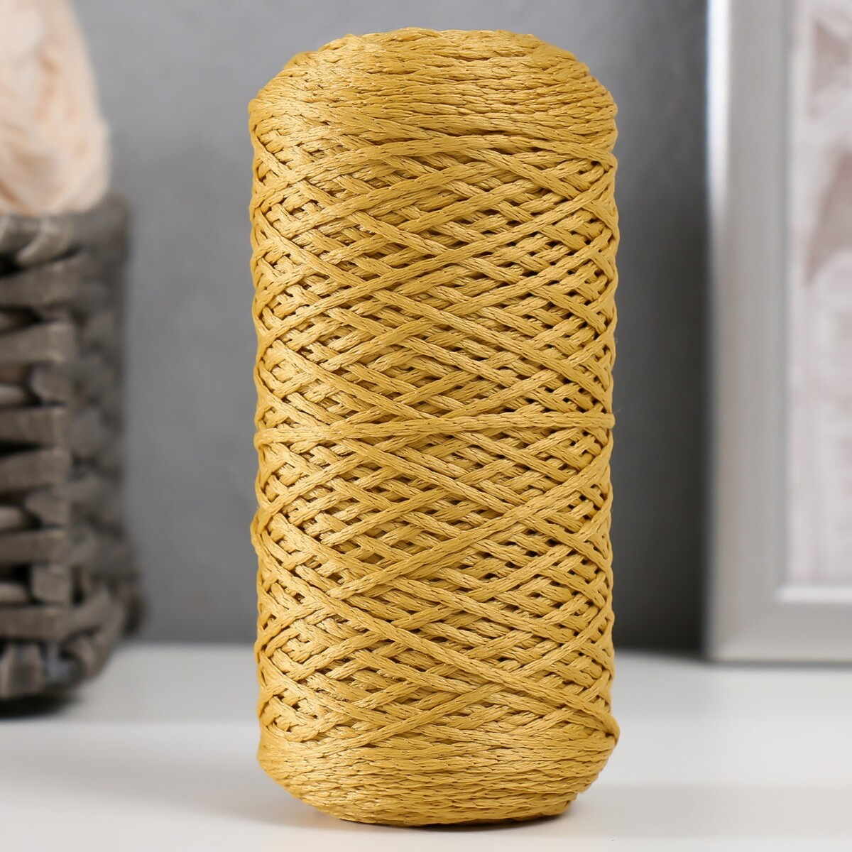 Шнур для вязания 100% полиэфир 1мм 200м/75±10гр (07-золотой) шнур для вязания 100% полиэфир 1мм 200м 75±10гр 08 желтый