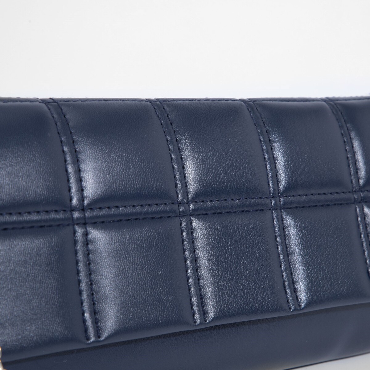 фото Сумка-клатч на клапане, цвет синий no brand