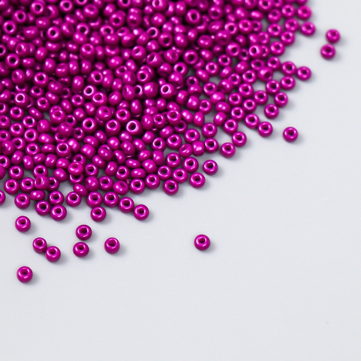 

Бисер стекло 12/0, Фиолетовый