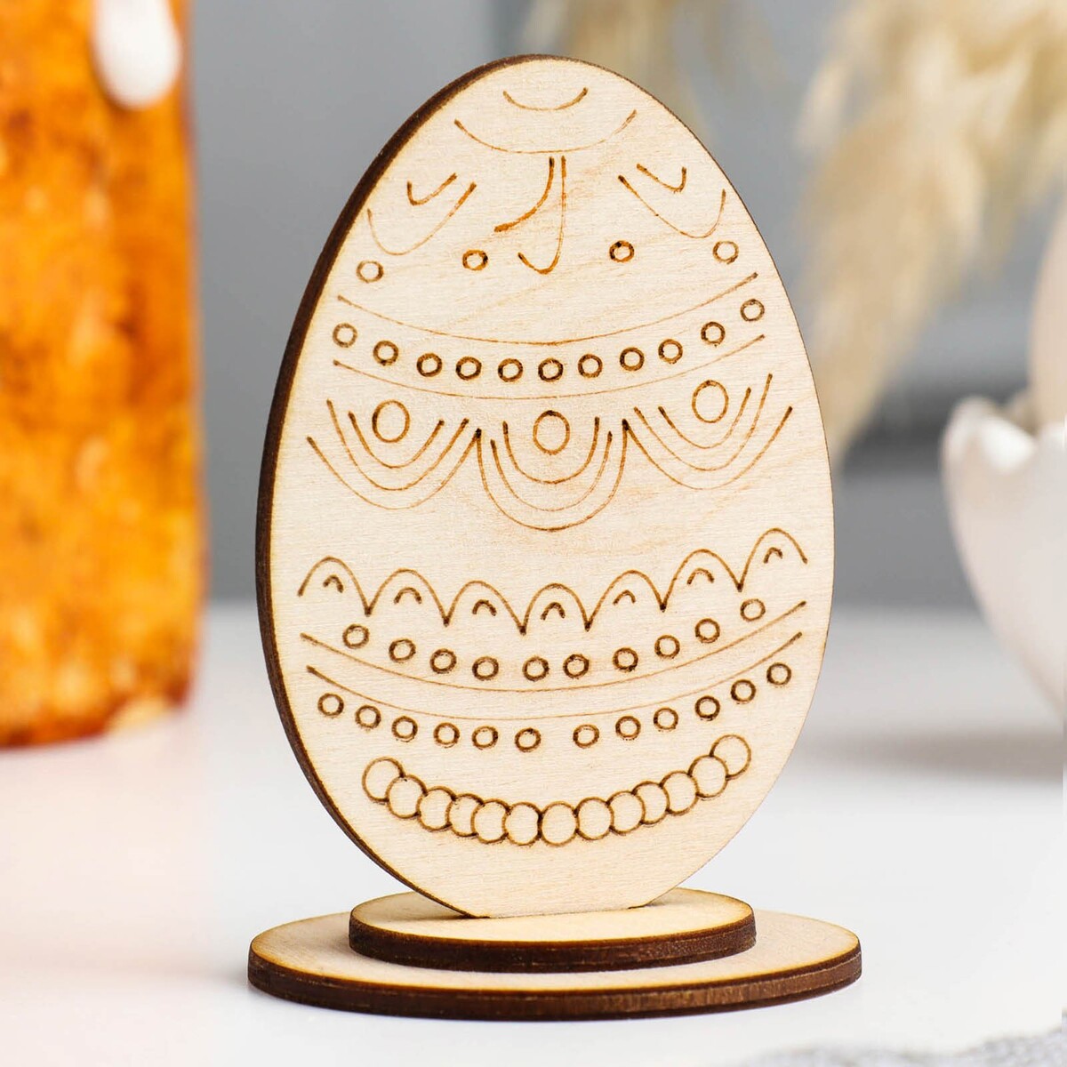 Деревянное яйцо купить. Деревянные яйца. Деревянное сувенирное яйцо. Яйцо деревянное сувенир на Пасху. Яйцо деревянное на подставке.