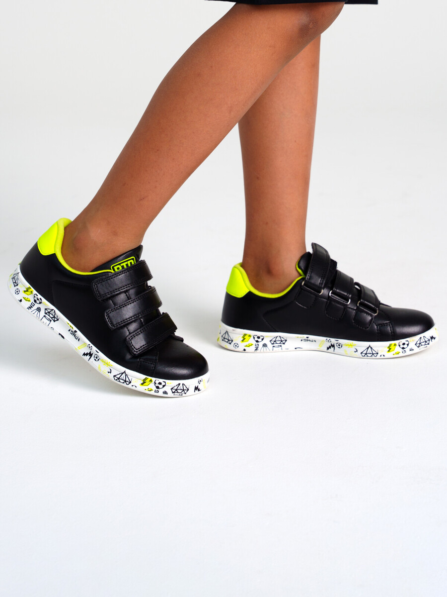 

Кроссовки, Черный;светло-зеленый