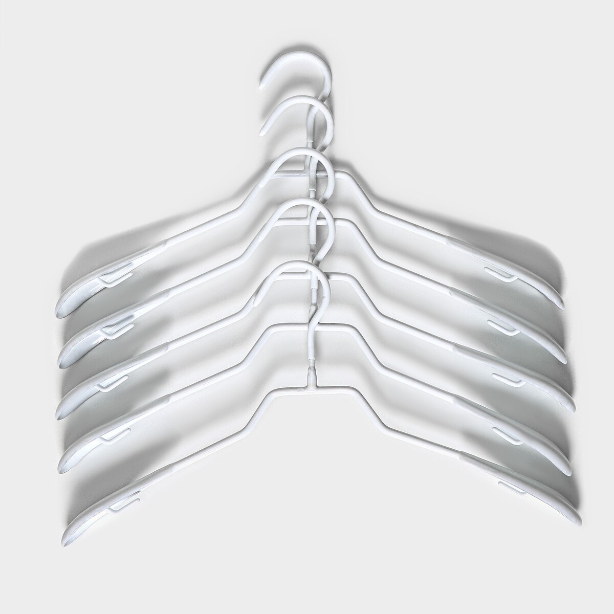 фото Плечики - вешалки для одежды антискользящие, набор 5 шт, 39×20,5 см, металл с пвх покрытием, цвет белый no brand