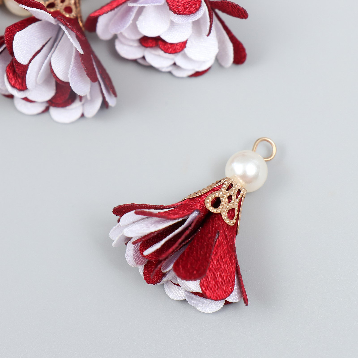 

Декор текстиль, Белый;бордовый